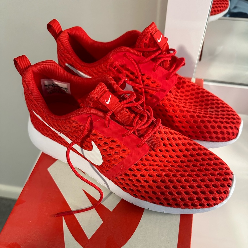 Nike Roshe One Flight 6.5Y 8W university red sneakers